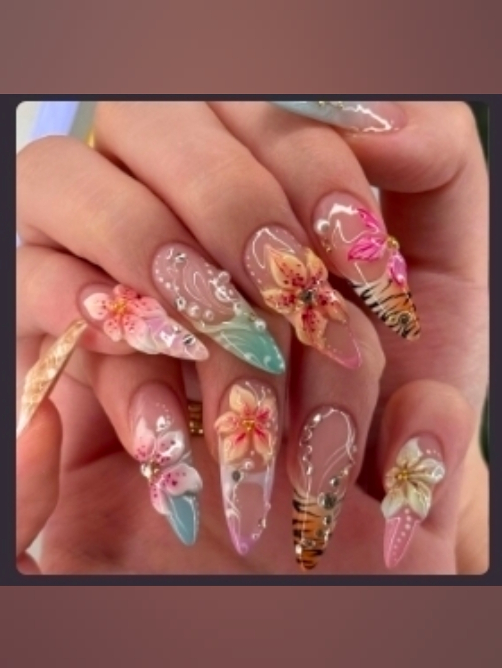 Floral Spring Press On Nails - Picture 2 of 3